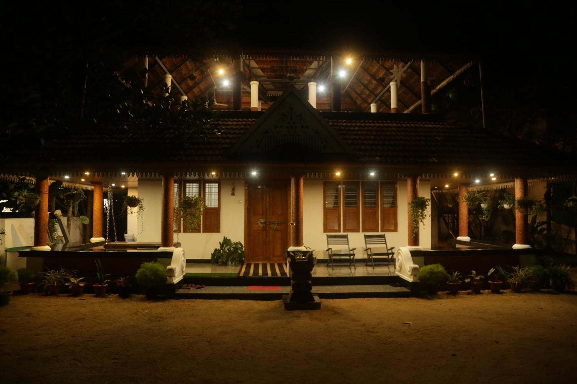 Mi Casa Tu Casa Homestay Kochi Exterior foto